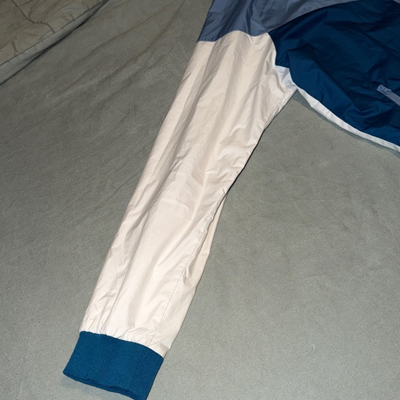 Men Nike Windbreaker - Picture 5 of 6